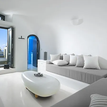 Blue Canaves Boutique Oia (Santorini)