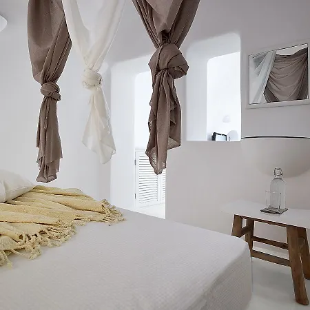 Blue Canaves Boutique Oia